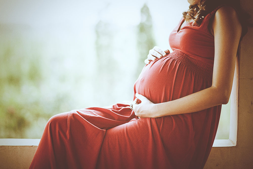 Pregnant IVF woman